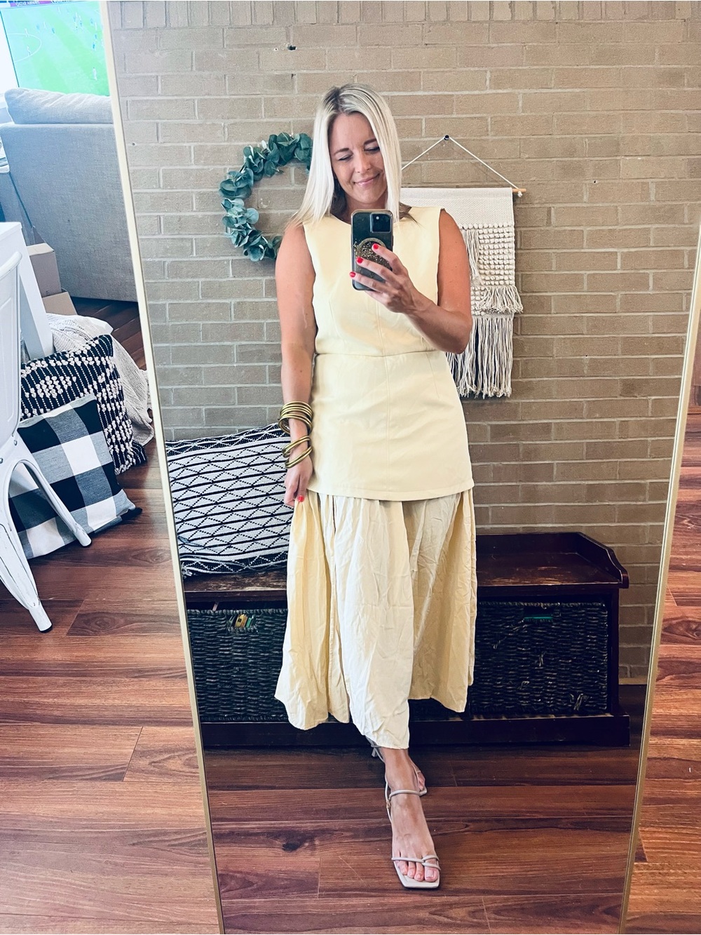 entro Pale Yellow Sleeveless Maxi Dress